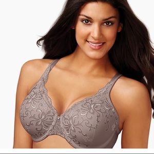 Playtex love my curves underwire bra. NWOT…
